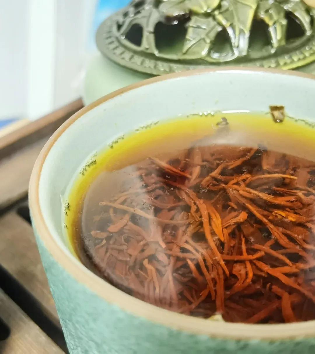 嗨，你的茶汤里“飘”着什么？